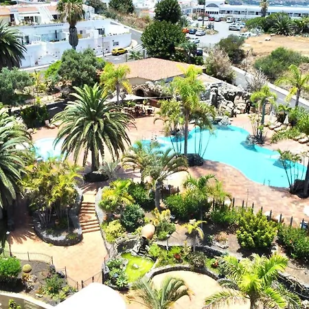 Con Gran Terraza Y Piscina Climatizada *